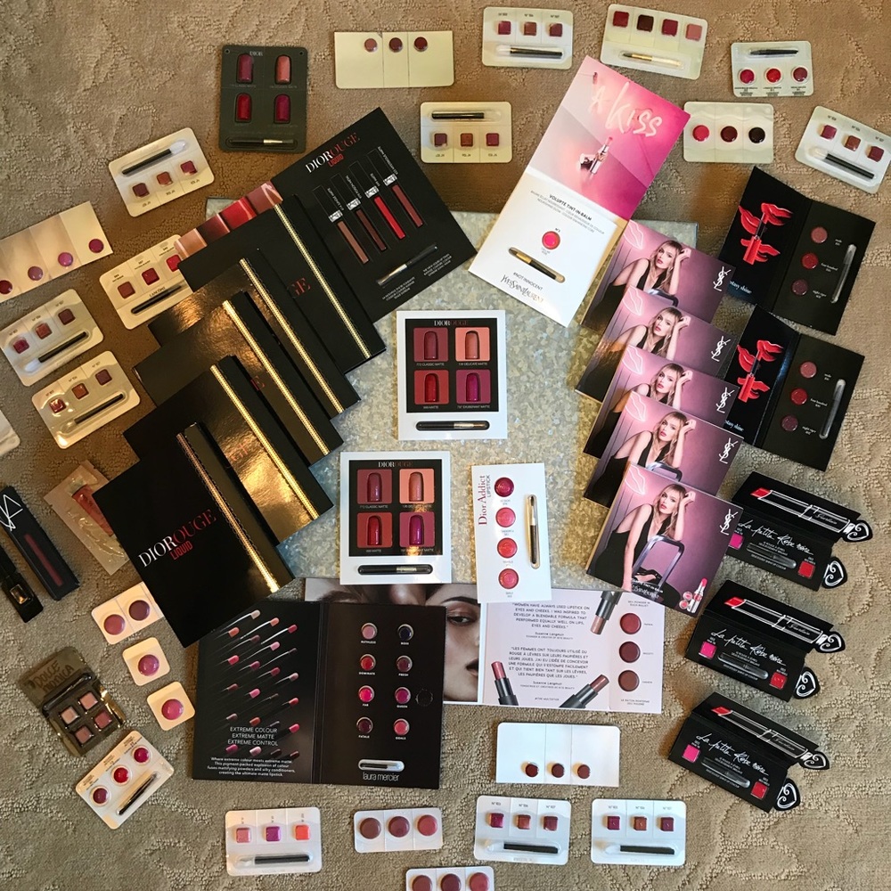 149 LIP SAMPLES 💄